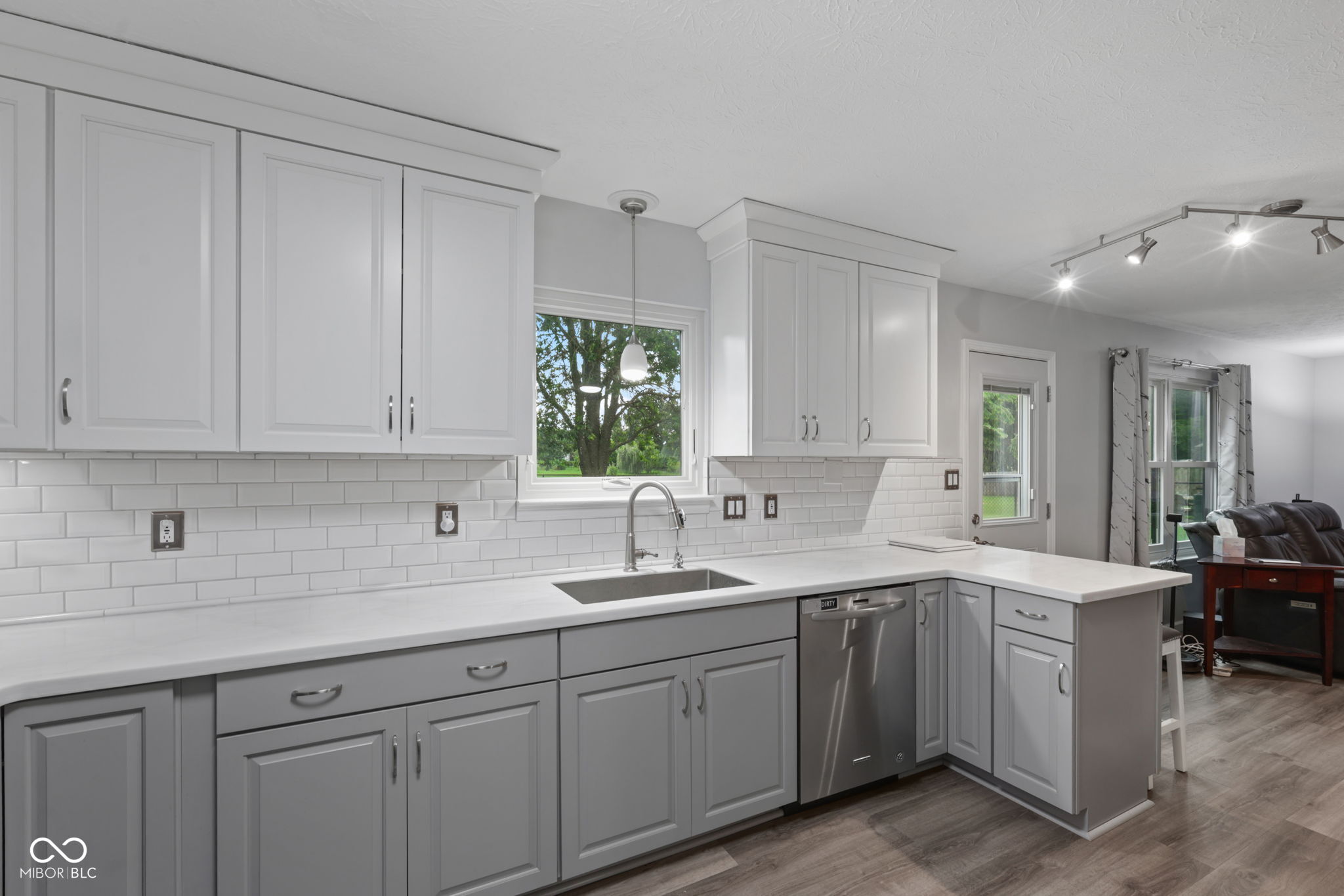 555 Hyannis Drive