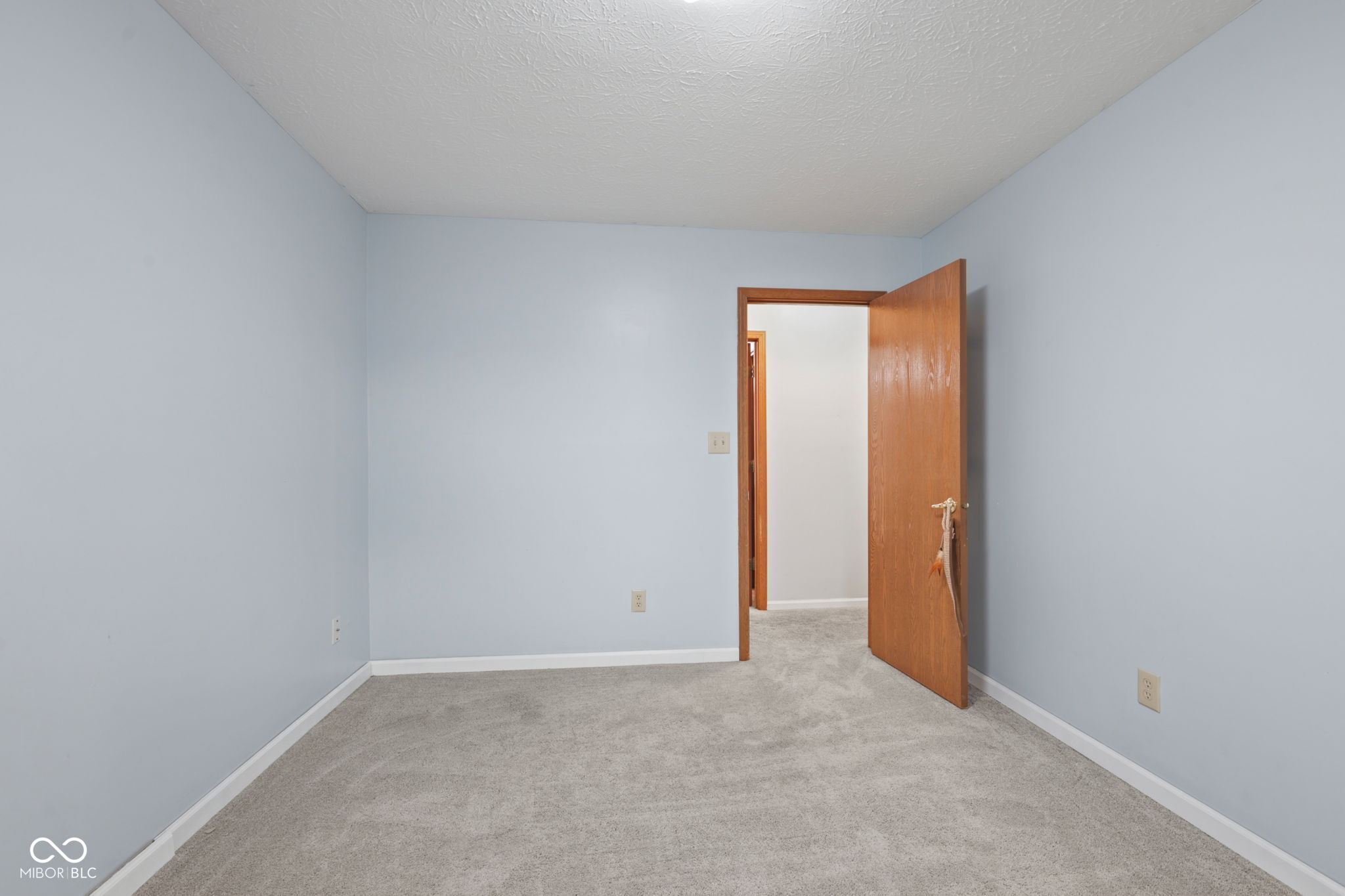 555 Hyannis Drive