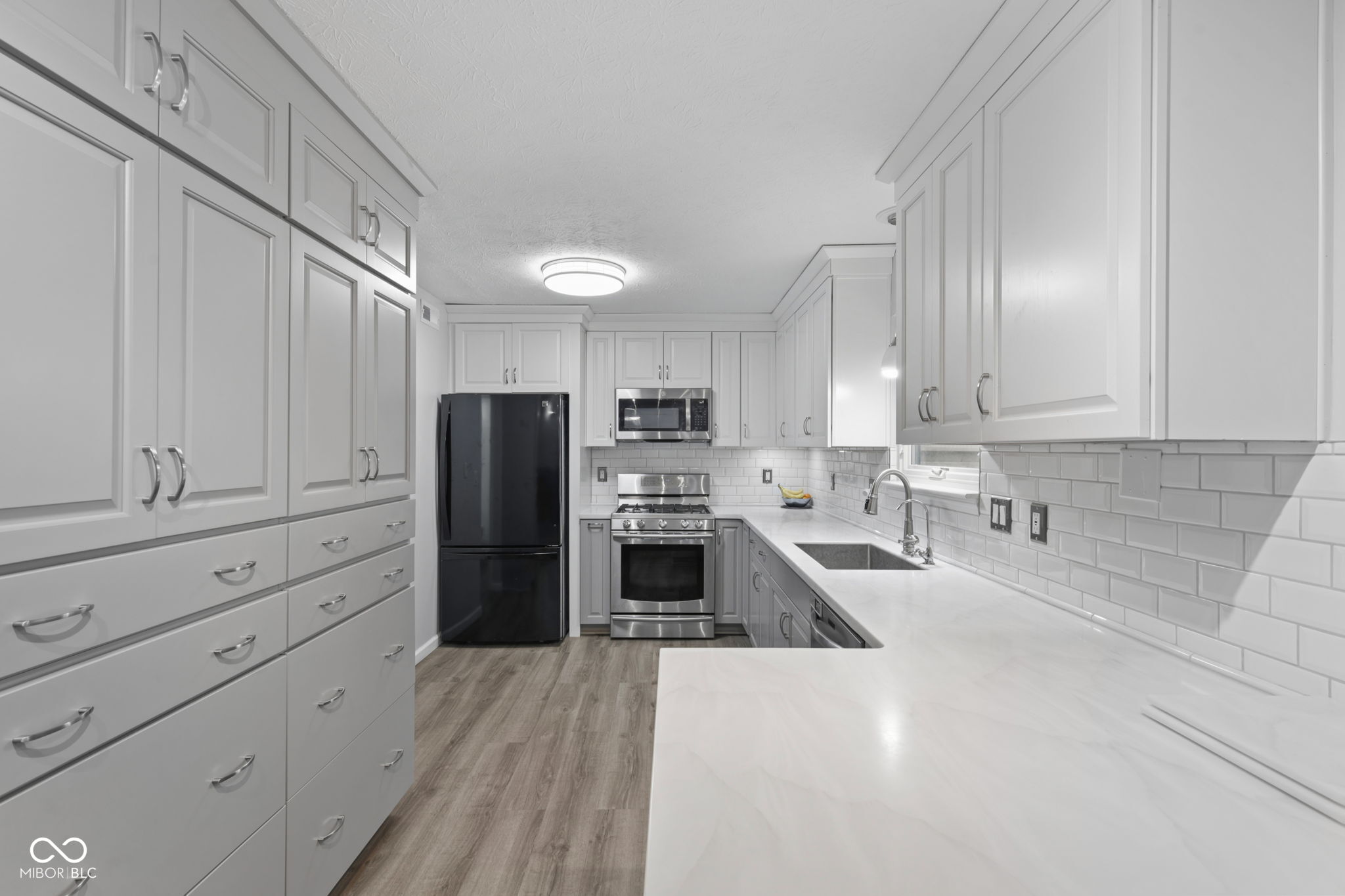 555 Hyannis Drive