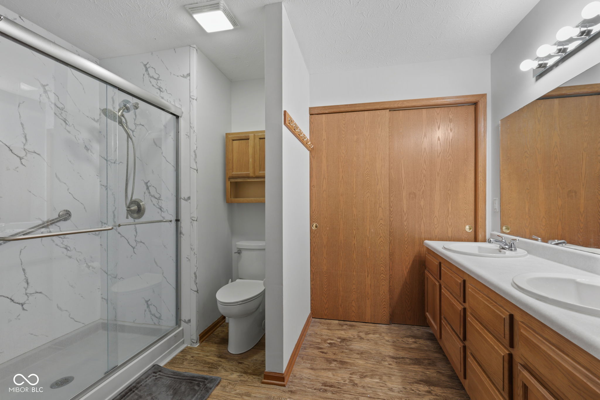 555 Hyannis Drive