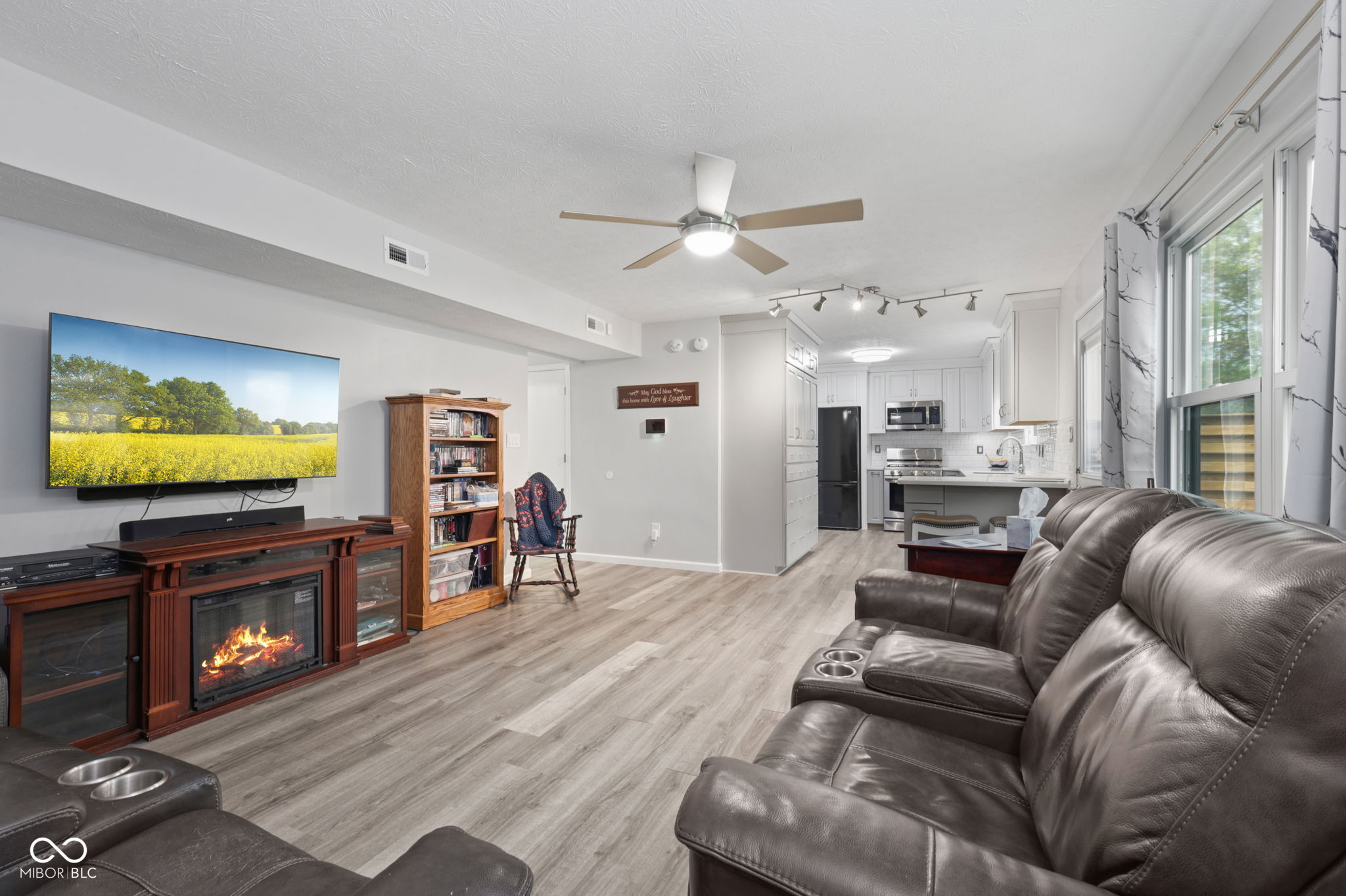 555 Hyannis Drive