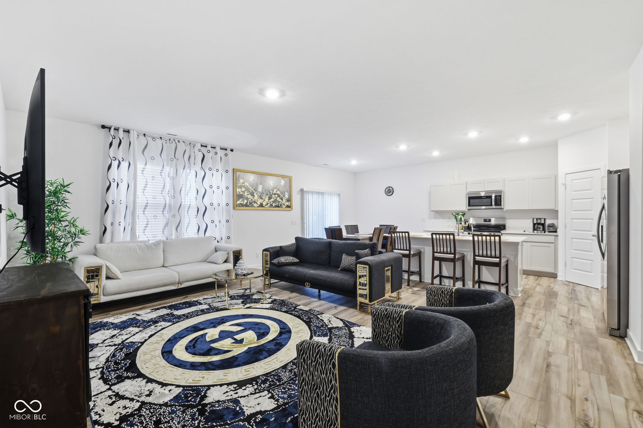 4411 Ashton View