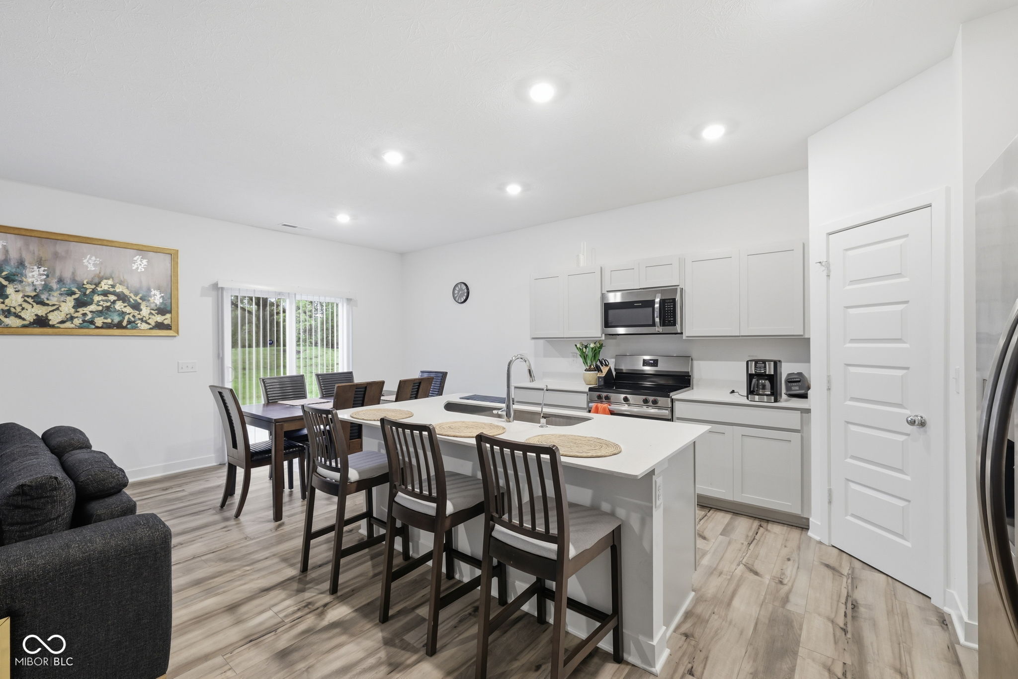 4411 Ashton View