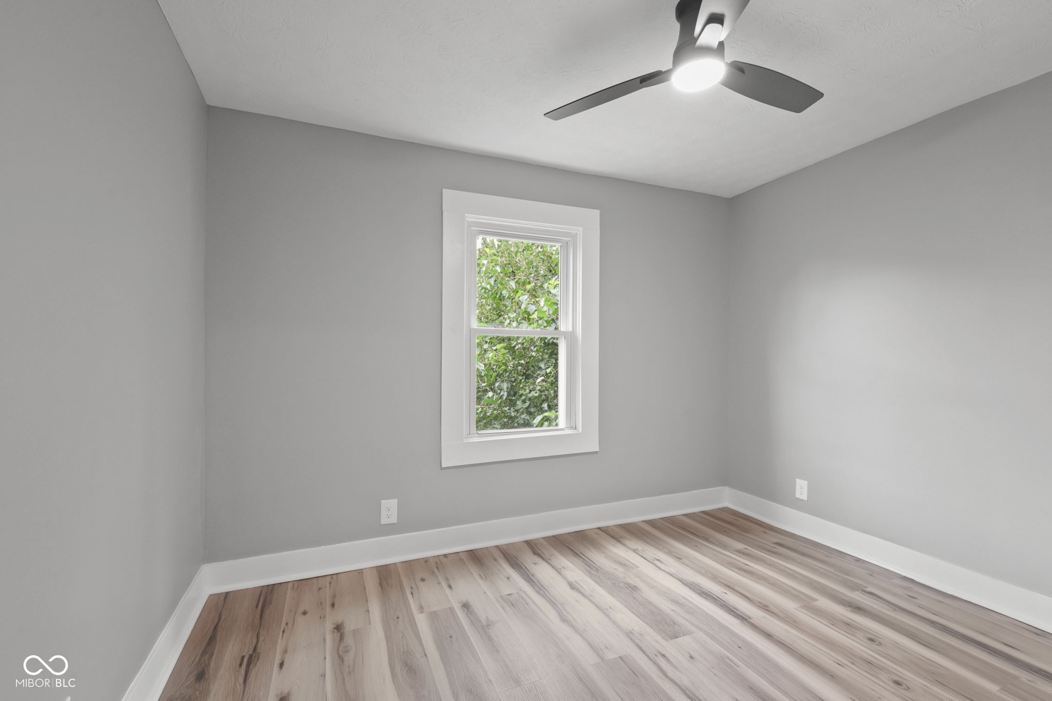 242 N Pershing Avenue