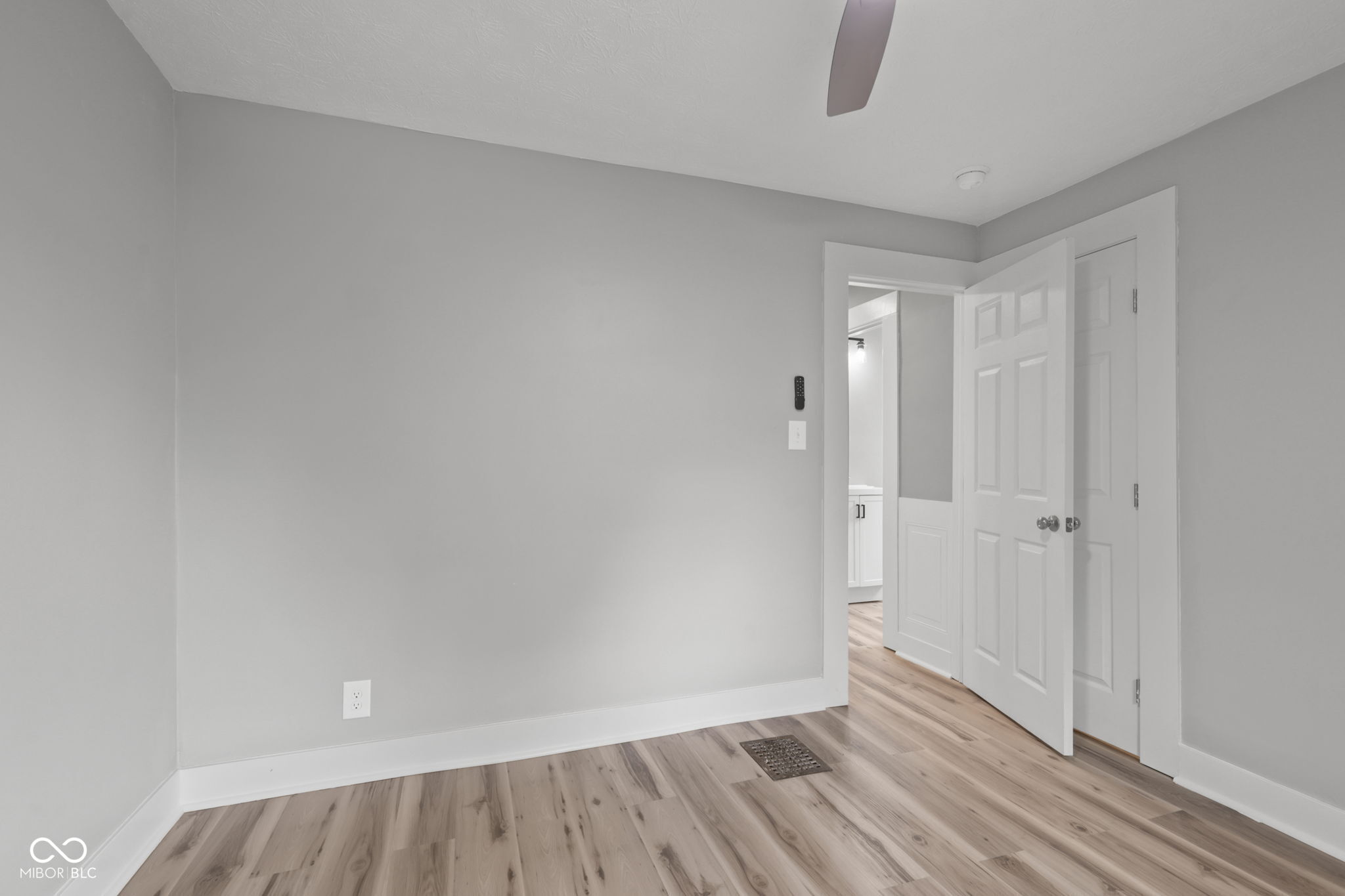 242 N Pershing Avenue