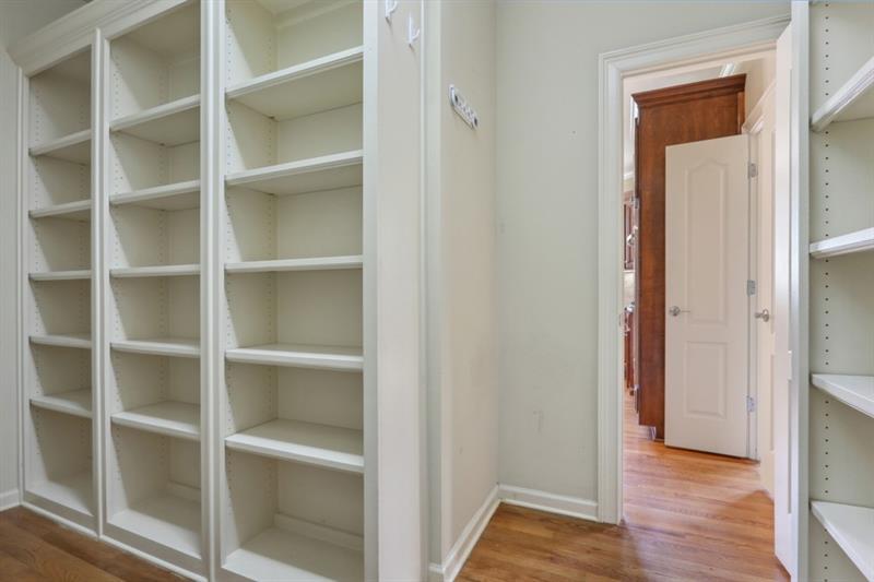 204 Woodridge Parkway