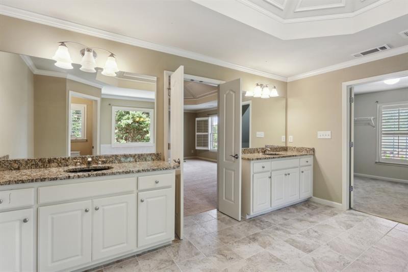 204 Woodridge Parkway