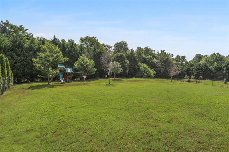 204 Woodridge Parkway