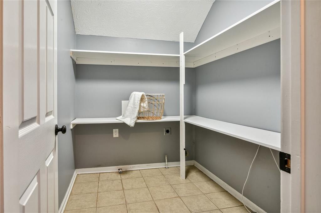 2197 Woodbriar Drive