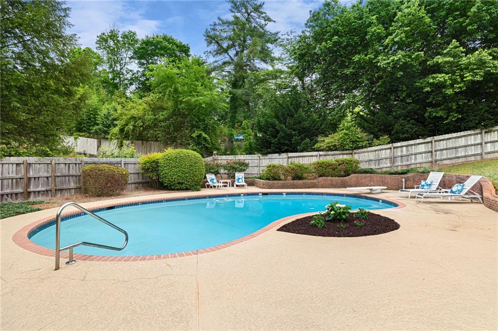 735 Saddle Ridge Trace