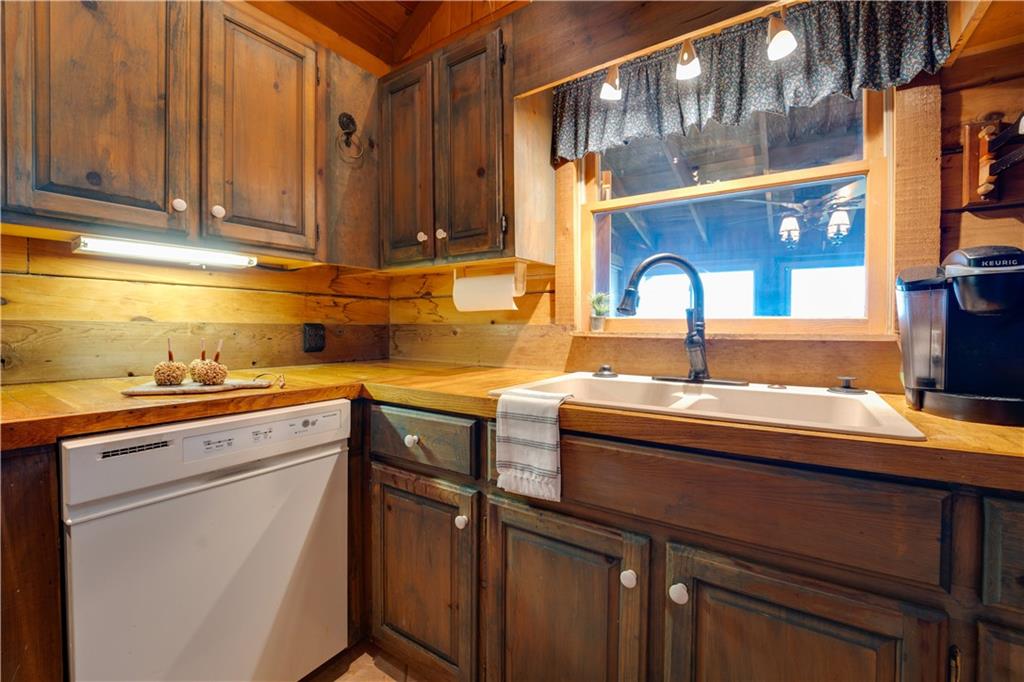 553 Burnt Mountain Ridge Road