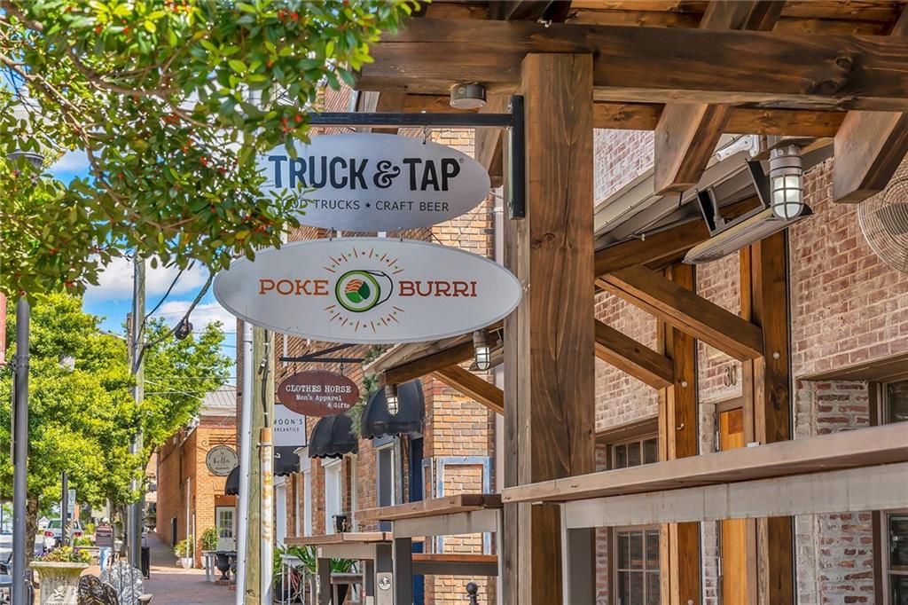 520 Westminster Court