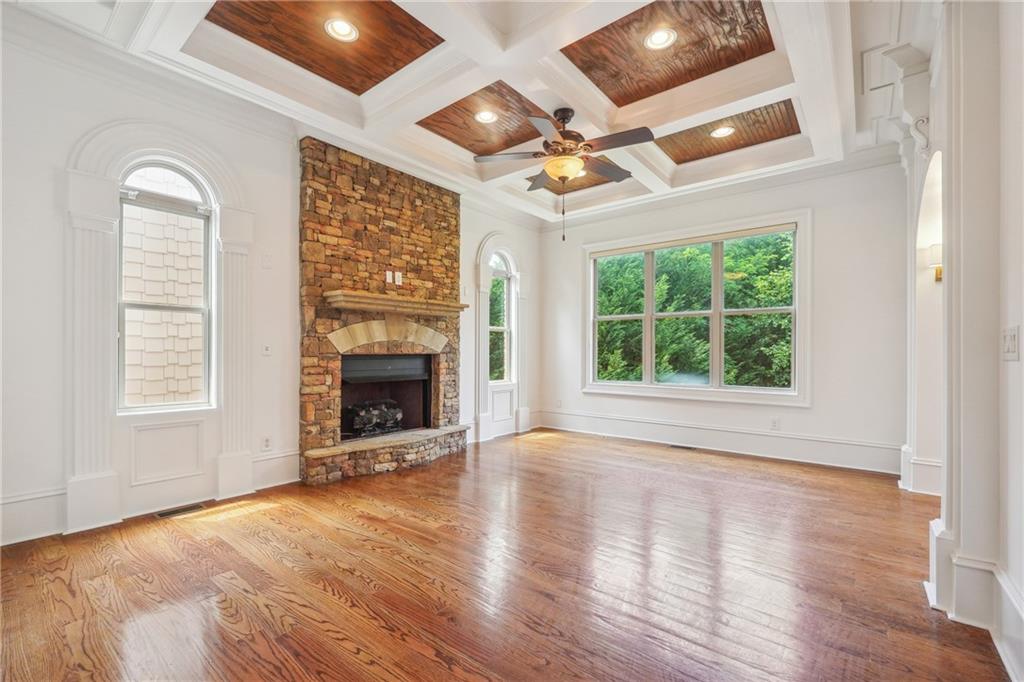 3426 Jamont Boulevard