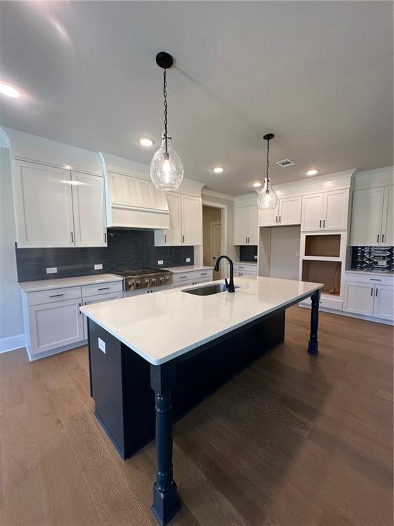 4135 Sierra Vista Circle