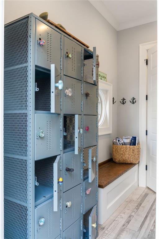 7305 BREEZE BAY Road