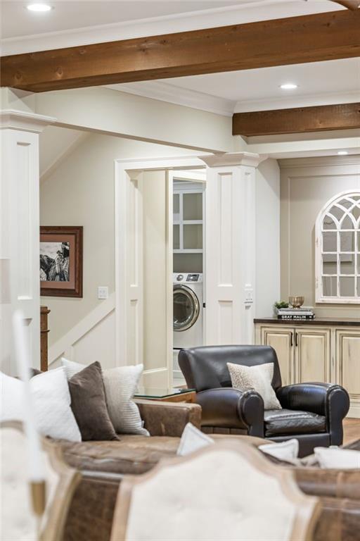 7305 BREEZE BAY Road