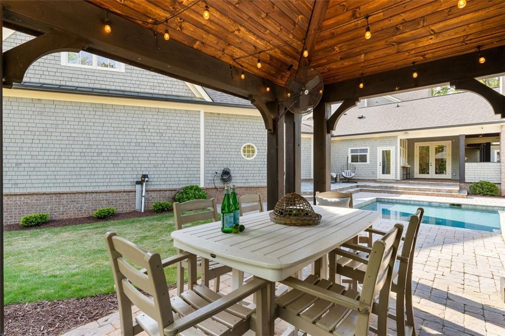 7305 BREEZE BAY Road