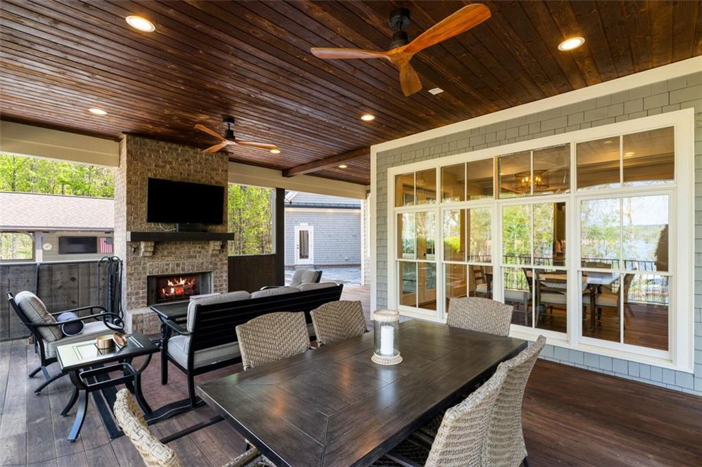 7305 BREEZE BAY Road