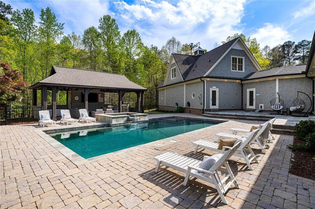 7305 BREEZE BAY Road