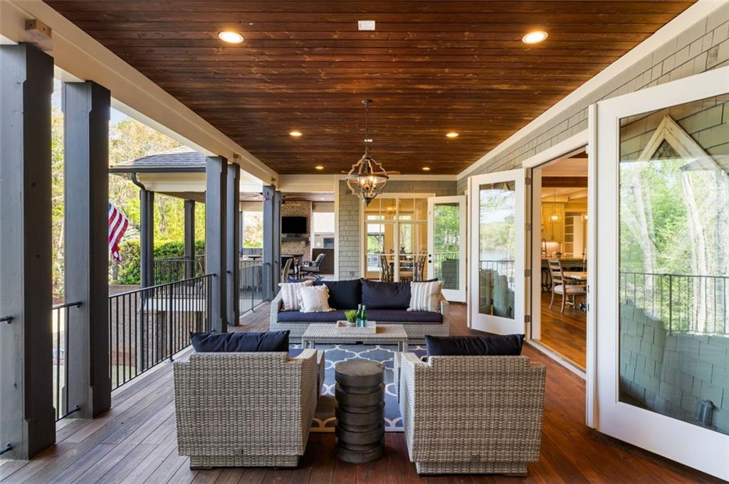 7305 BREEZE BAY Road