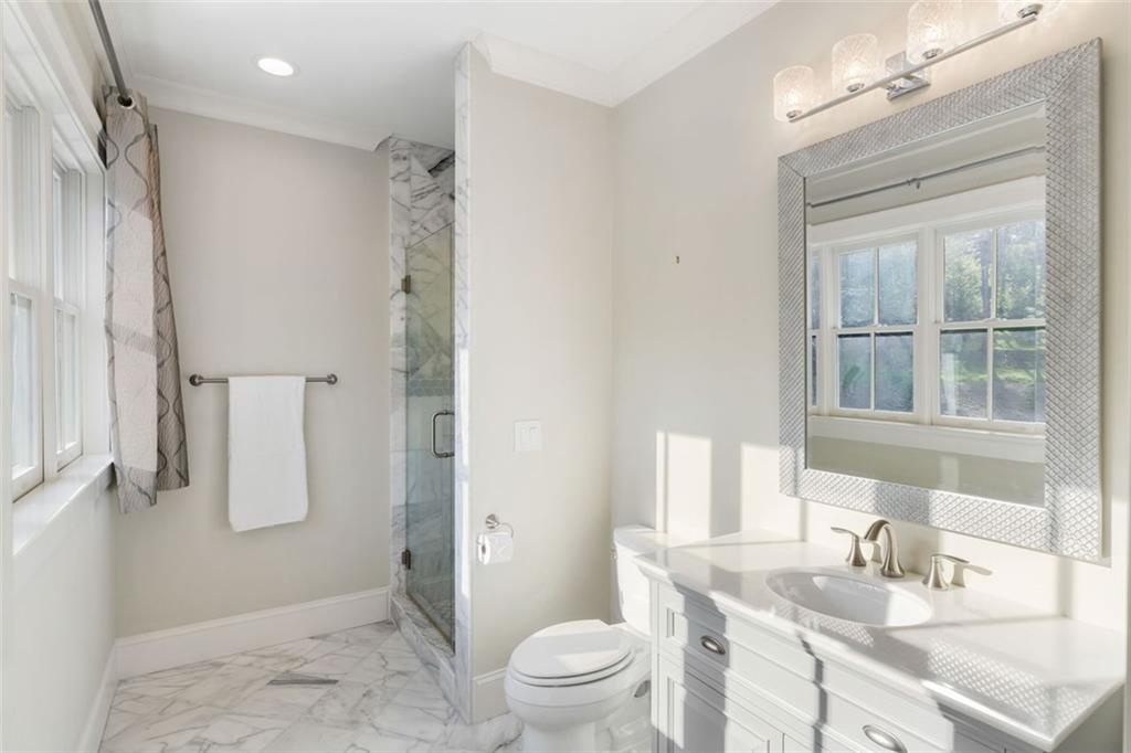 7305 BREEZE BAY Road