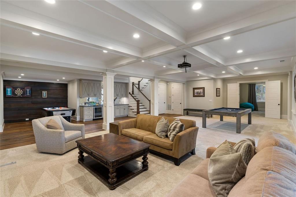 7305 BREEZE BAY Road