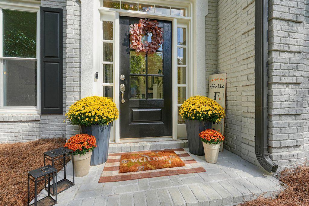 6670 BROOKLINE Court