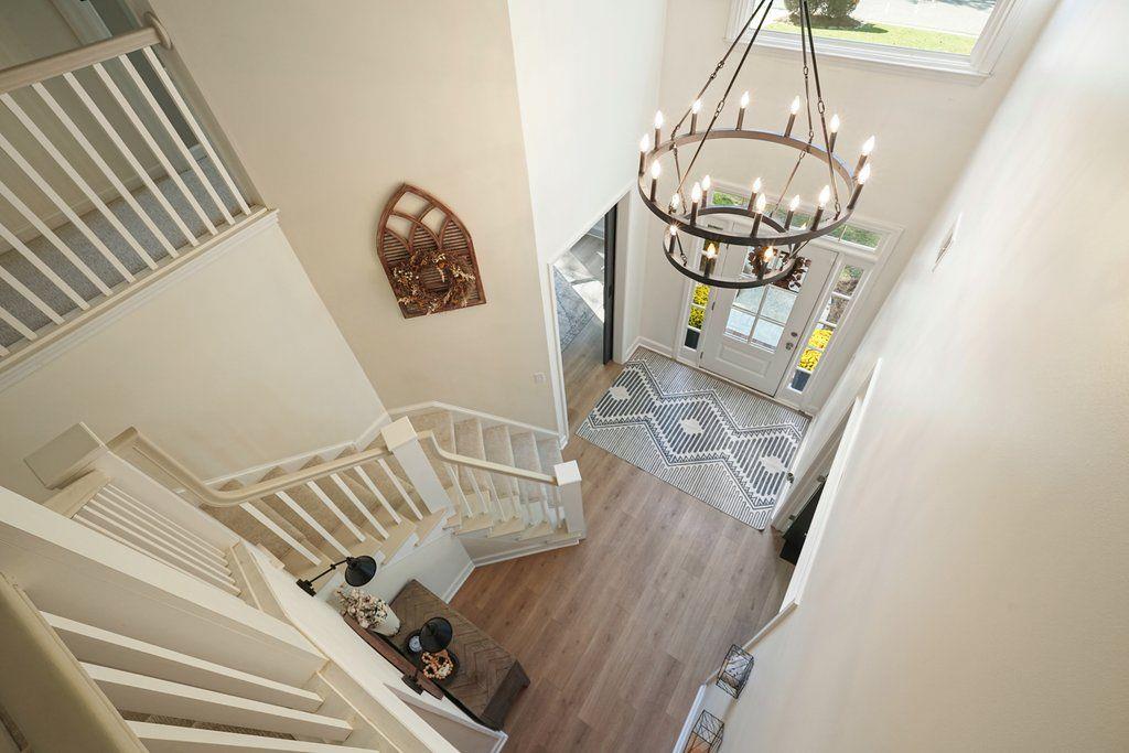 6670 BROOKLINE Court