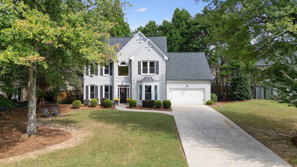 6670 BROOKLINE Court