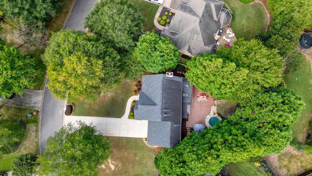 6670 BROOKLINE Court