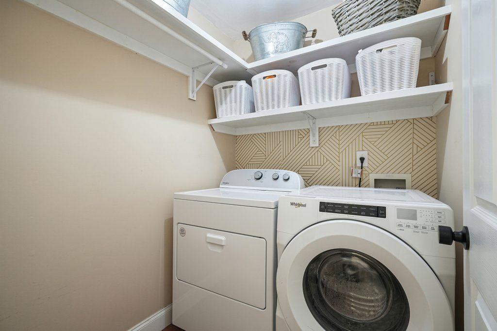 6670 BROOKLINE Court