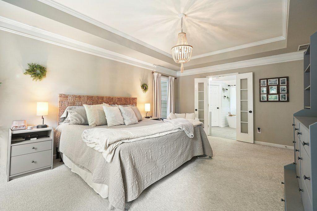 6670 BROOKLINE Court