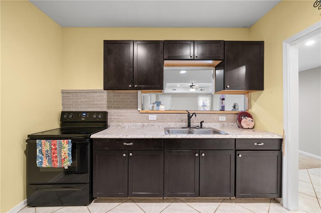 8935 Mountain Ridge Circle