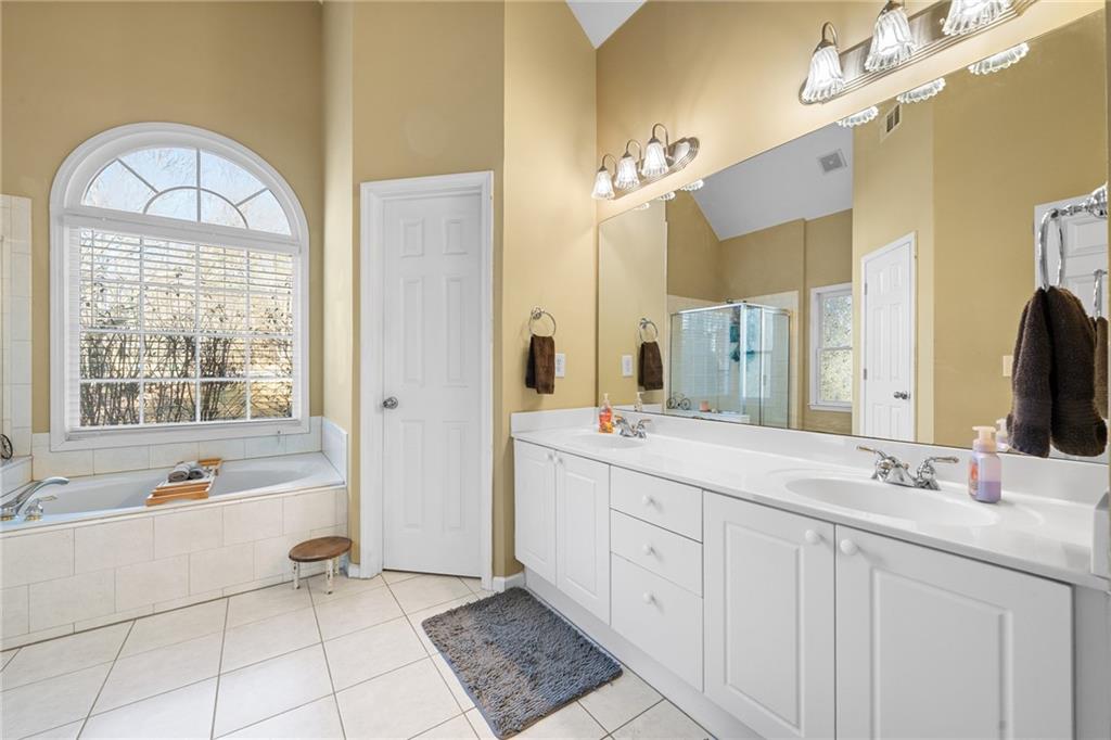 8935 Mountain Ridge Circle