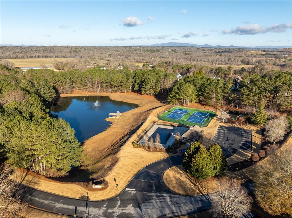 8935 Mountain Ridge Circle