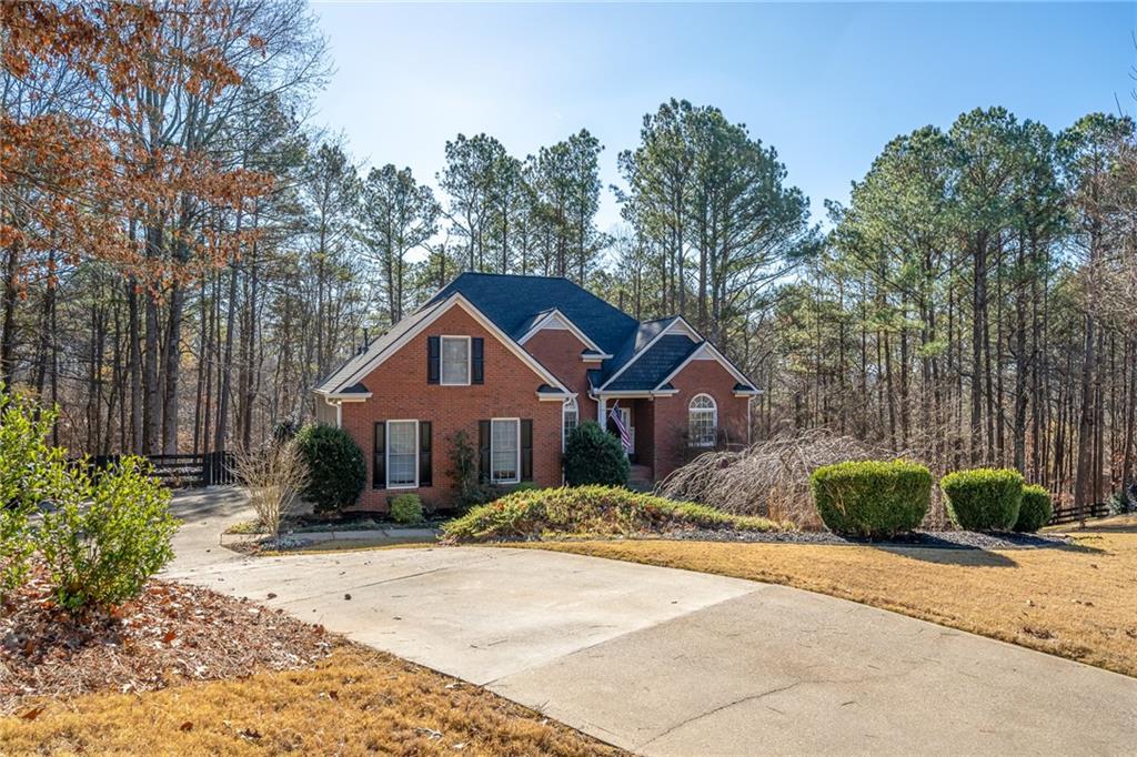 8935 Mountain Ridge Circle