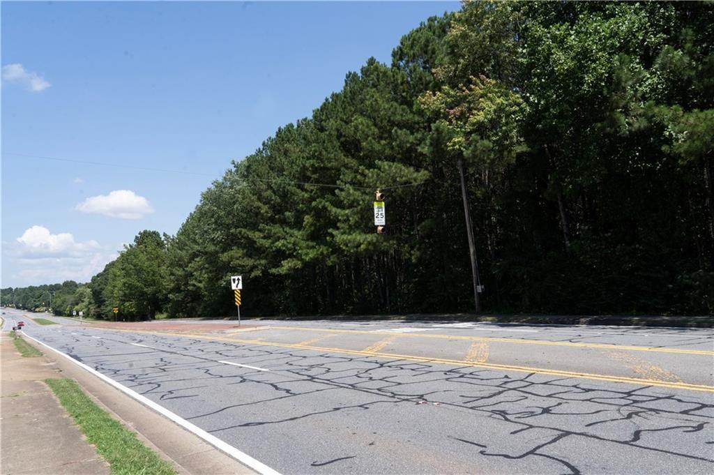 4556 Wade Green Road NW