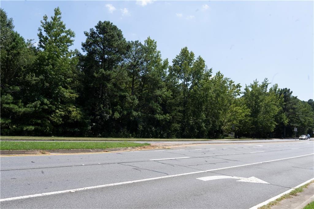 4556 Wade Green Road NW