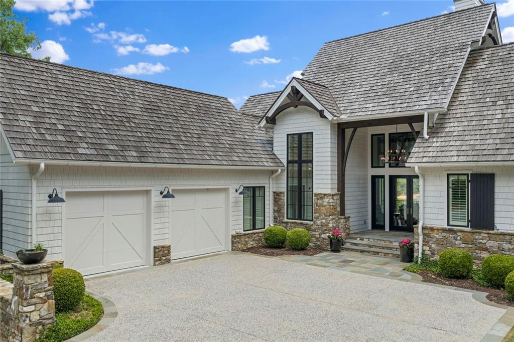 8819 Ford Lane