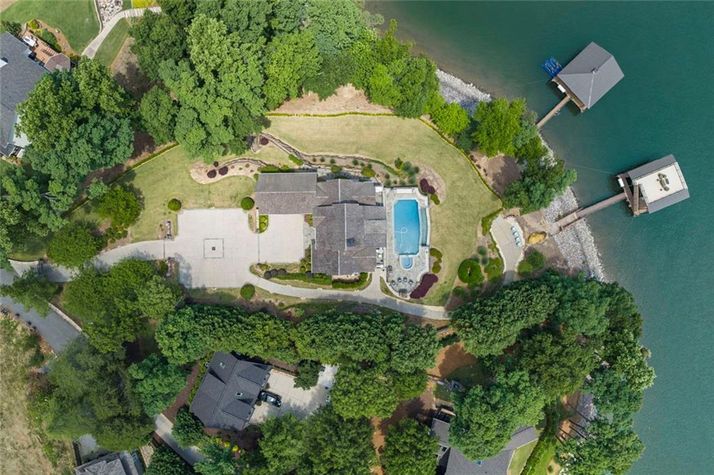 8819 Ford Lane