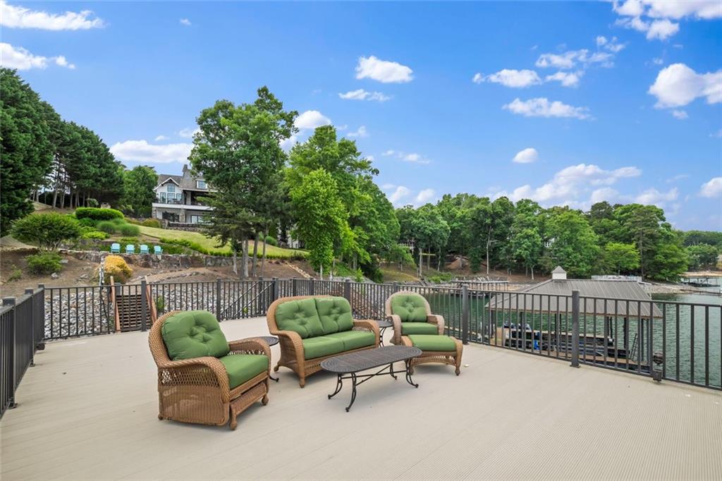 8819 Ford Lane