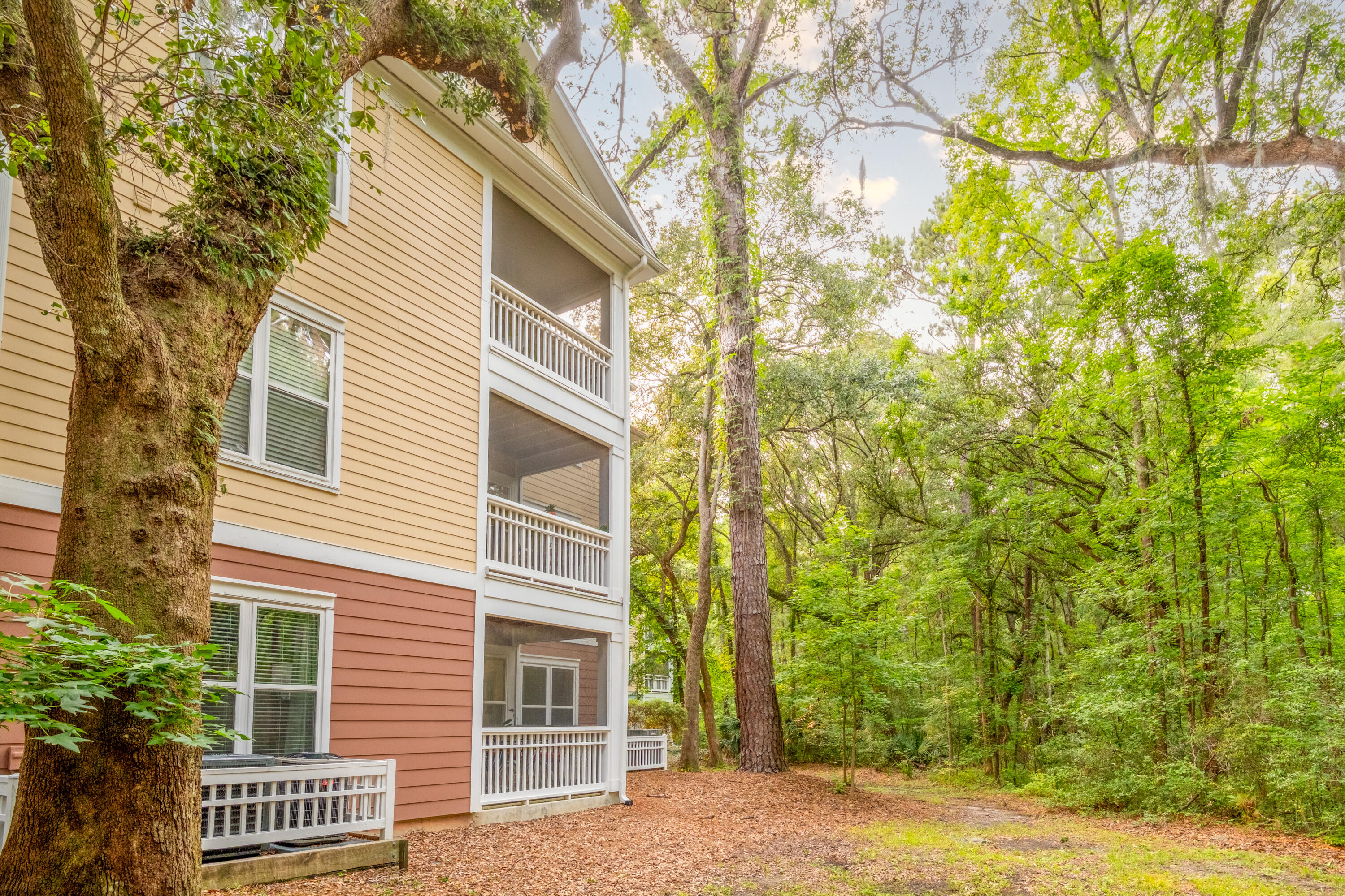 300 Bucksley Lane # 102