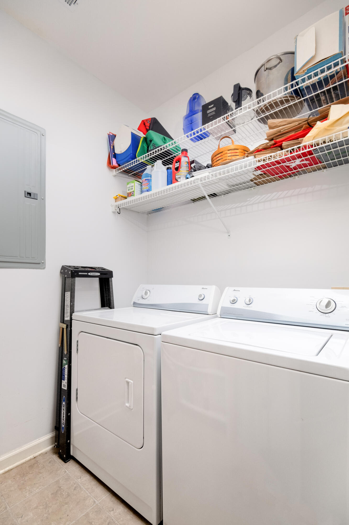 300 Bucksley Lane # 102