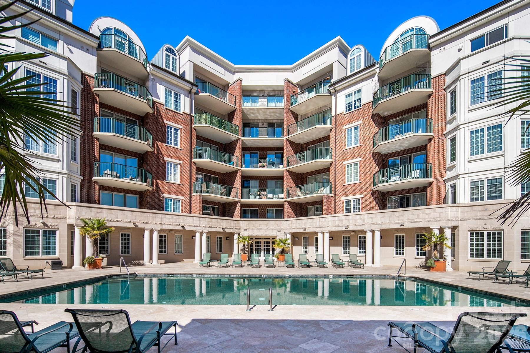 300 W 5th Street Unit: 339