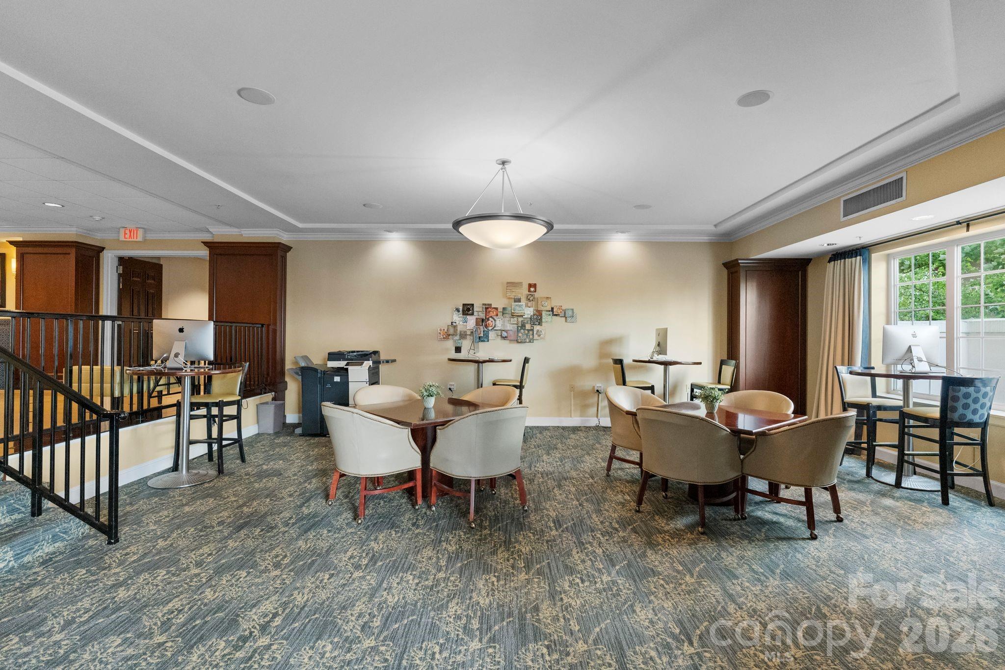 300 W 5th Street Unit: 339