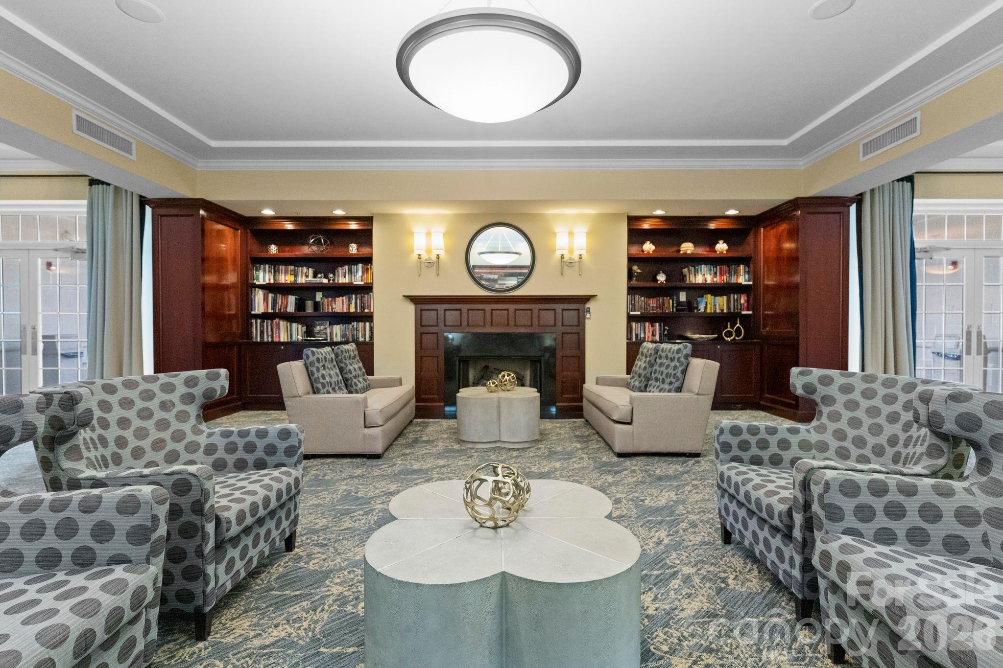 300 W 5th Street Unit: 339