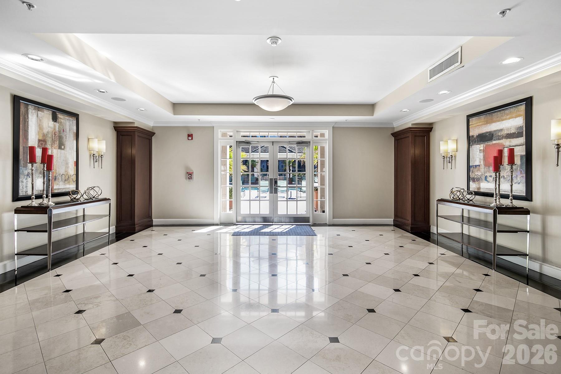 300 W 5th Street Unit: 339
