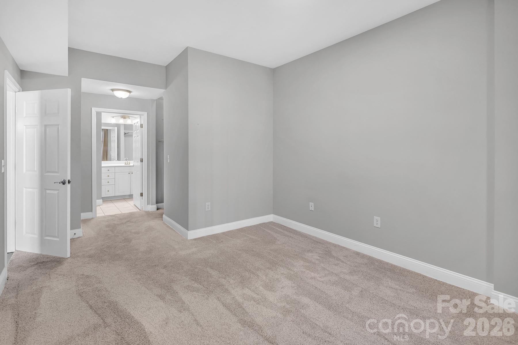 300 W 5th Street Unit: 339