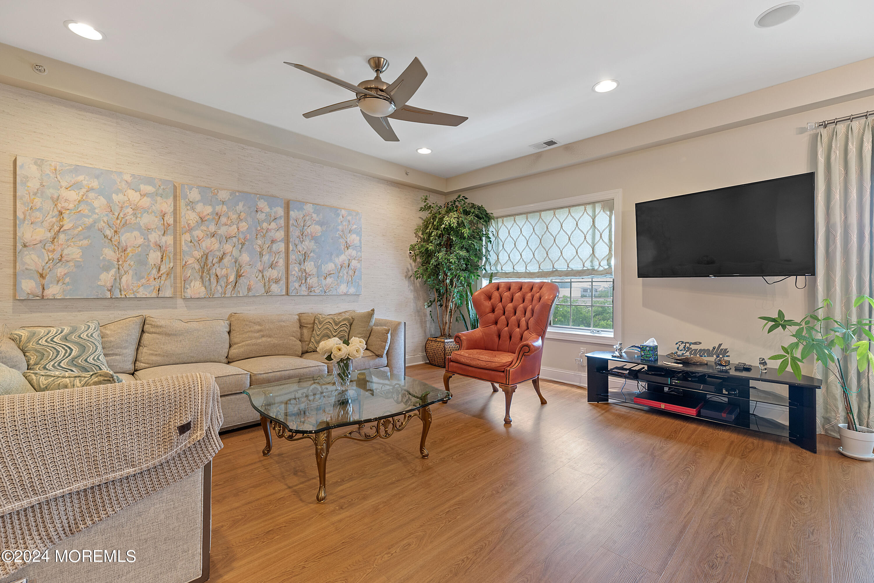 123 Riviera Drive