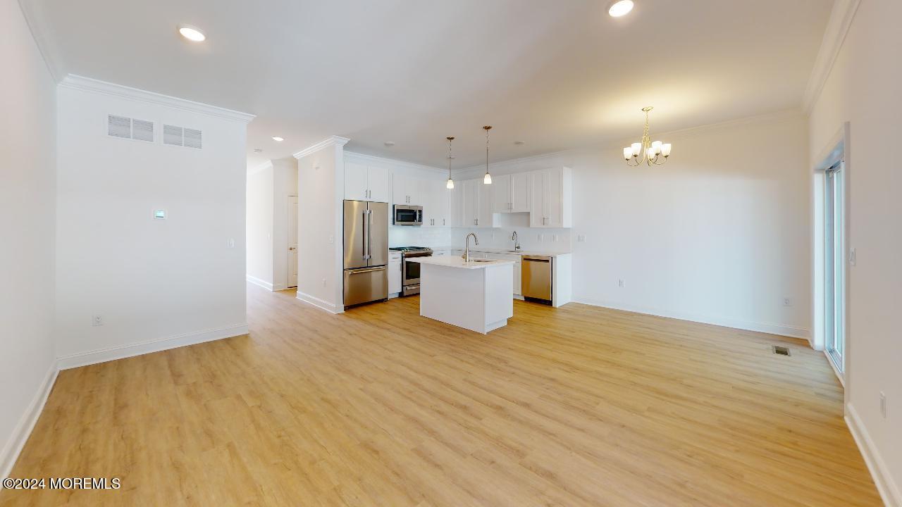 221 Brighton Avenue 302